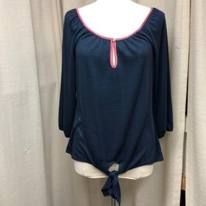 Navy 3/4 length sleeves top